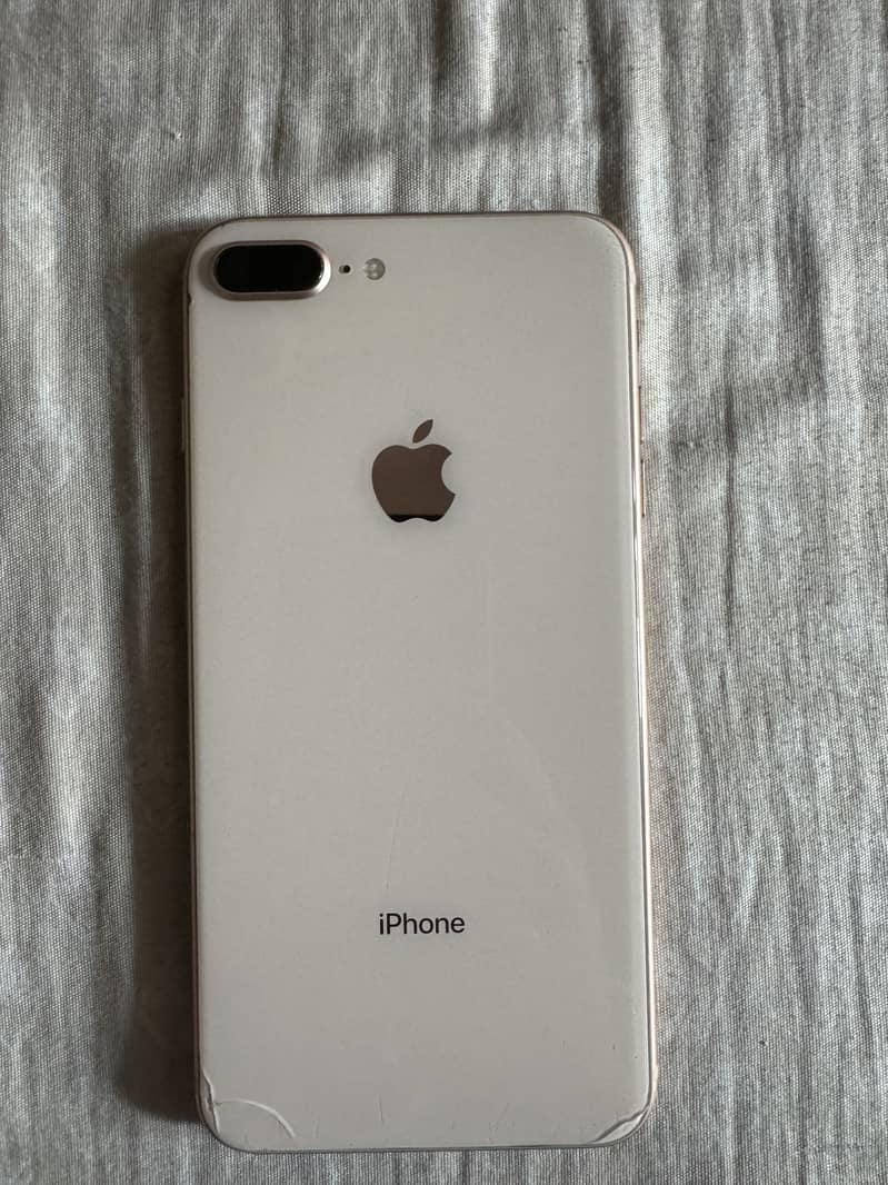 Apple iPhone 8 Plus 0
