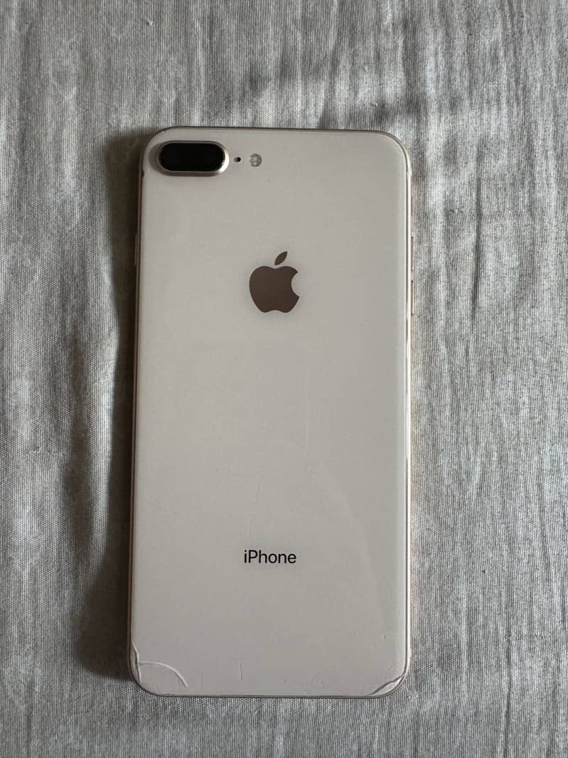 Apple iPhone 8 Plus 5