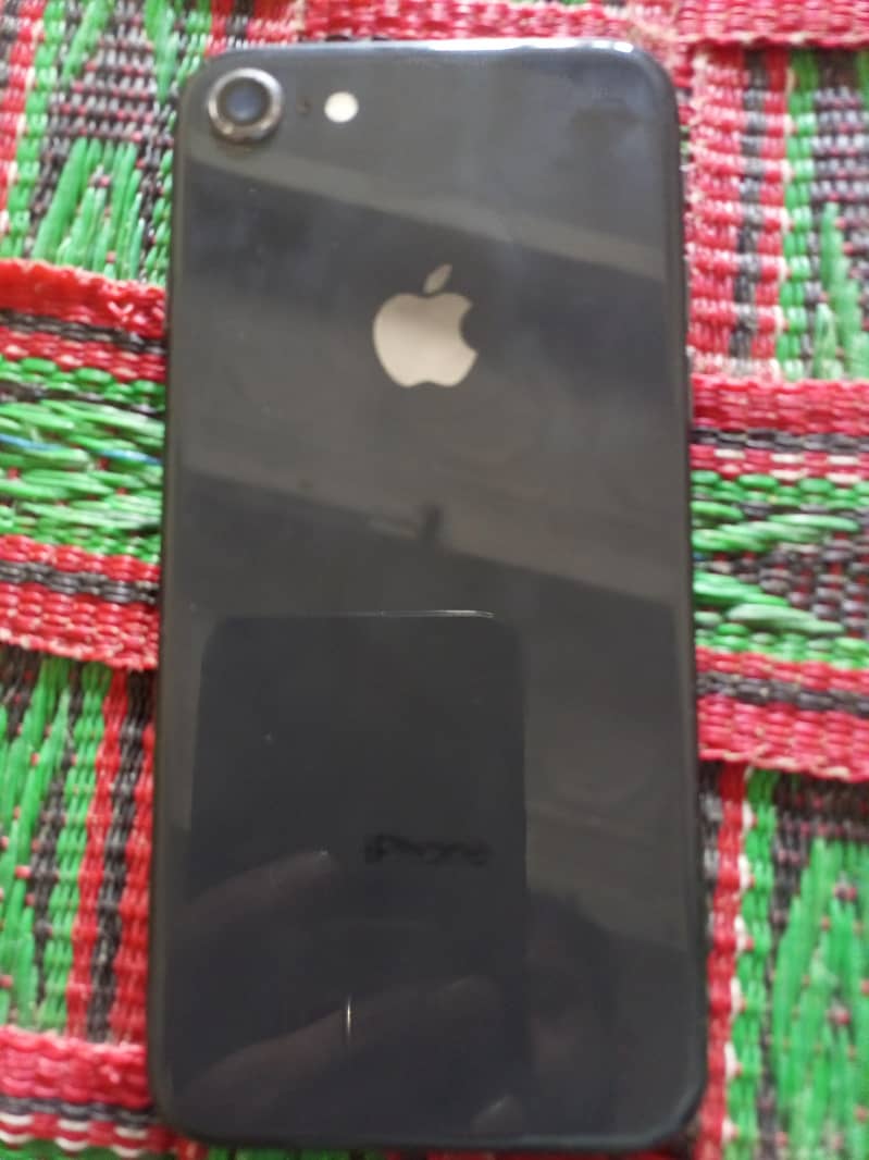 Apple iPhone 8 0