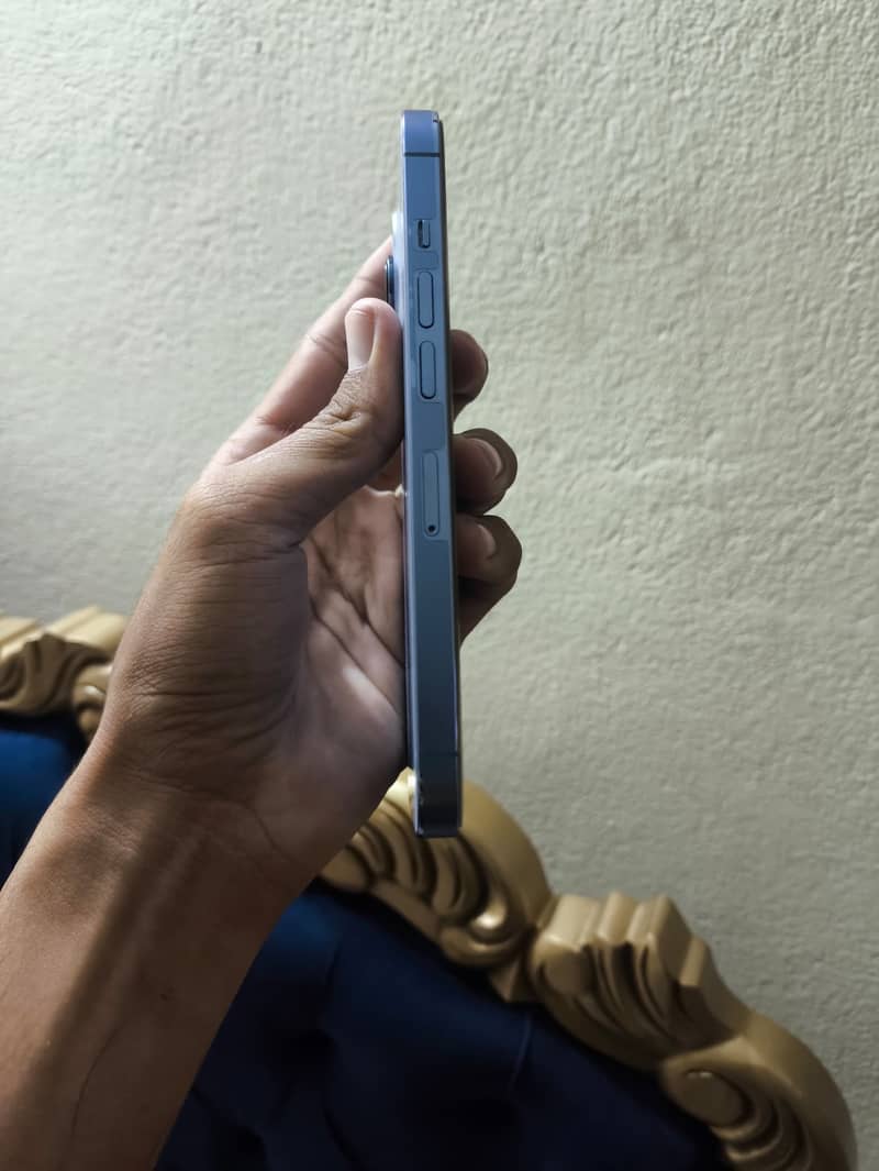 Apple iPhone 13 Pro 1
