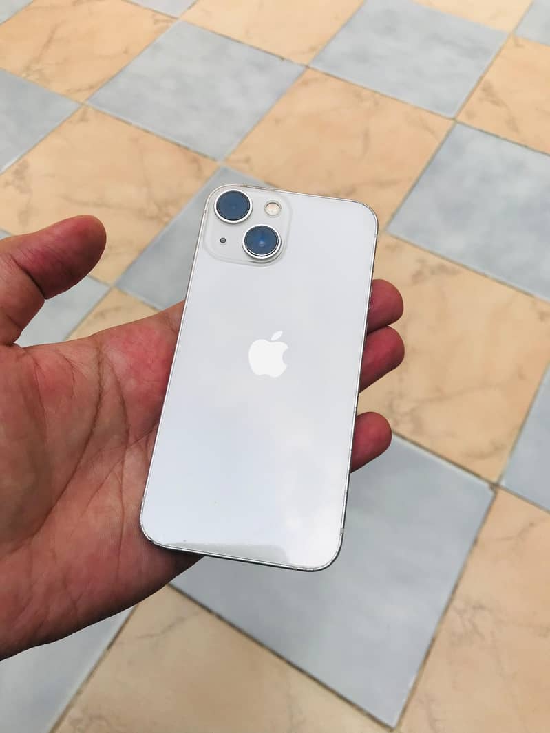 Apple iPhone 13 mini 1