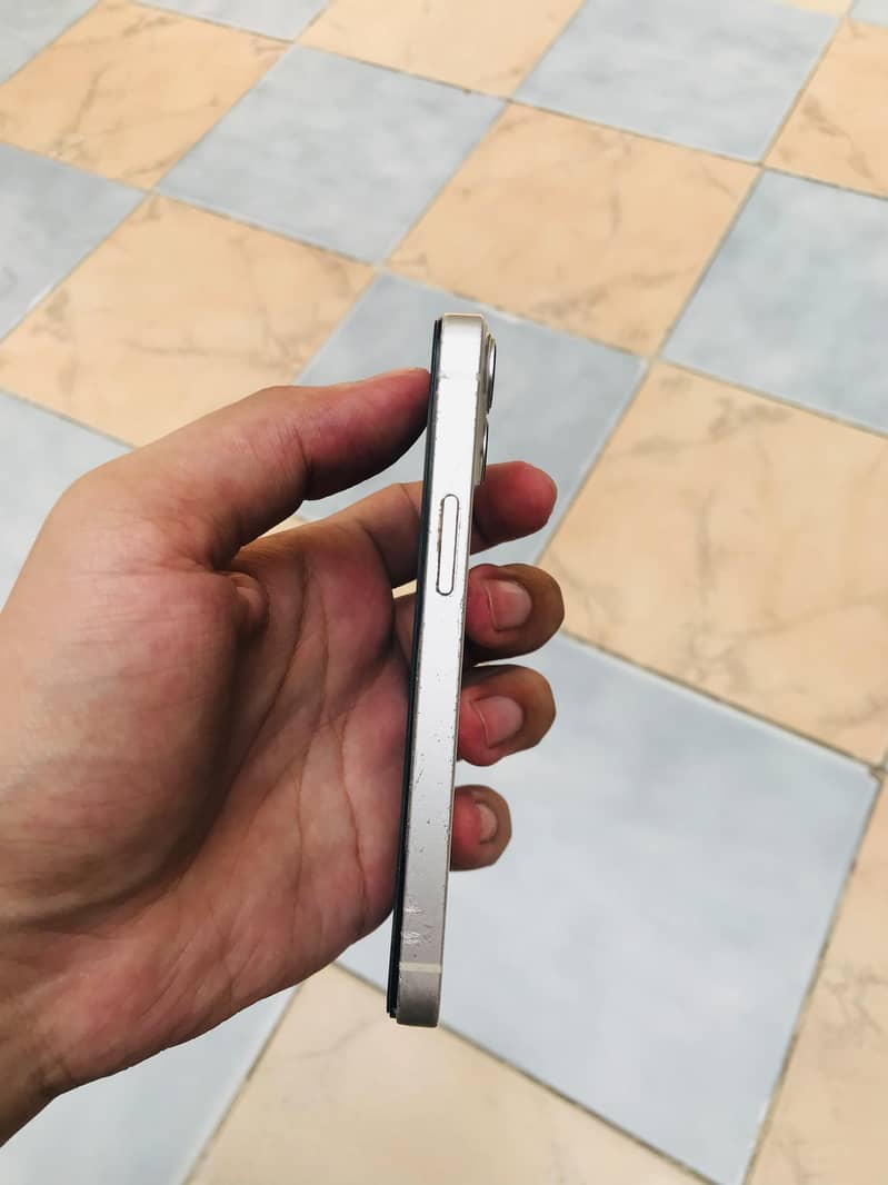 Apple iPhone 13 mini 3