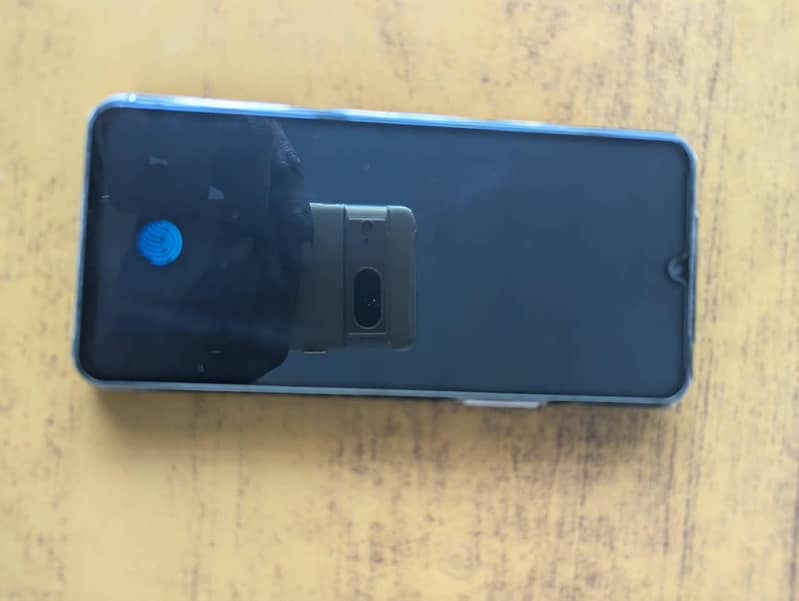 Vivo V21 8