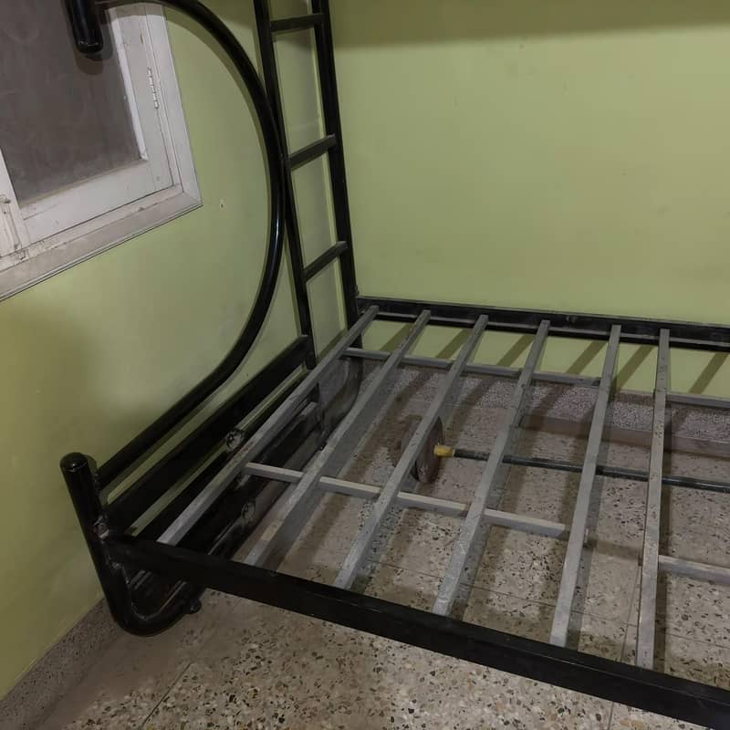 Bunker Bed (like new) 2