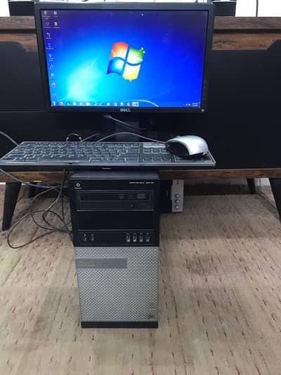Dell Optiplex 9010 Tower - 3rd Generation - Core i5 - with 19" LED