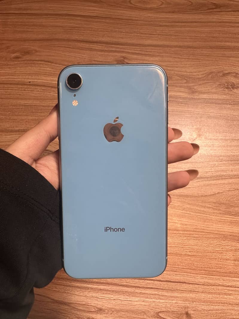 Apple iPhone XR 0