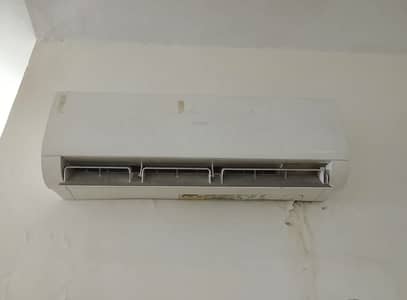 Haier Ac  1 ton