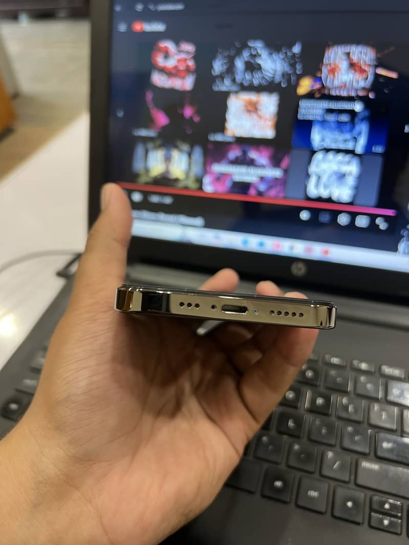 Apple iPhone 12 Pro 2