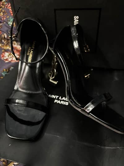 Women heels