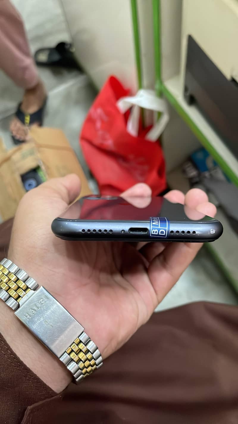 Apple iPhone 11 1