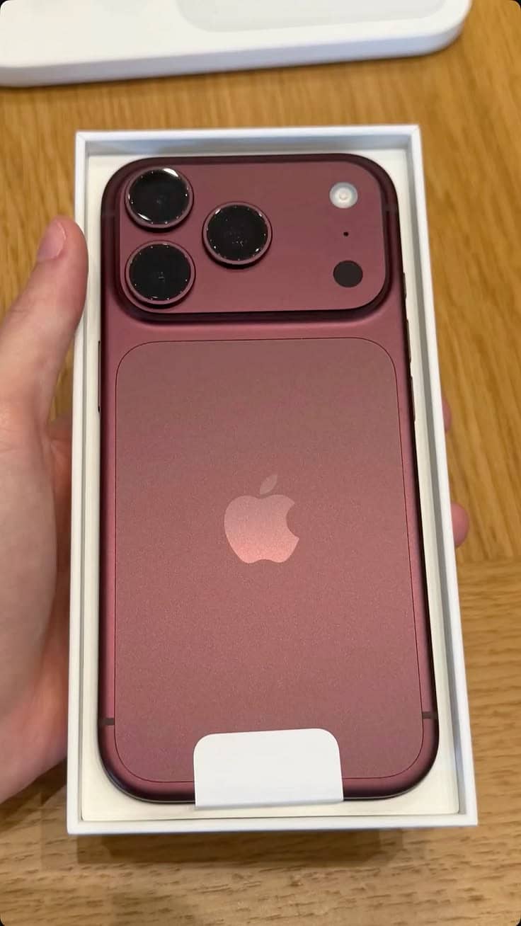 Apple iPhone 18 Pro Max 1