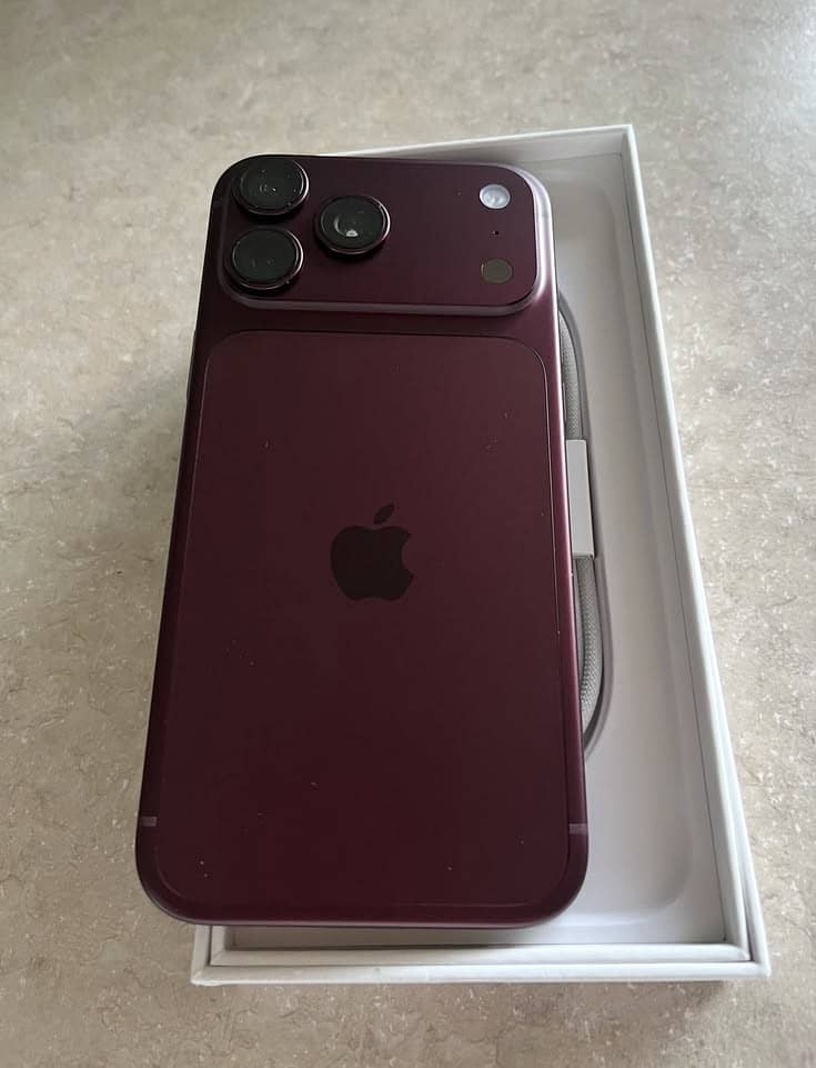 Apple iPhone 18 Pro Max 2