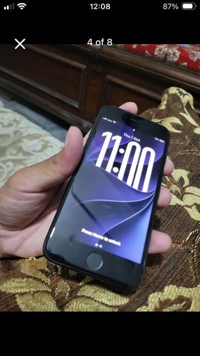Apple iPhone SE