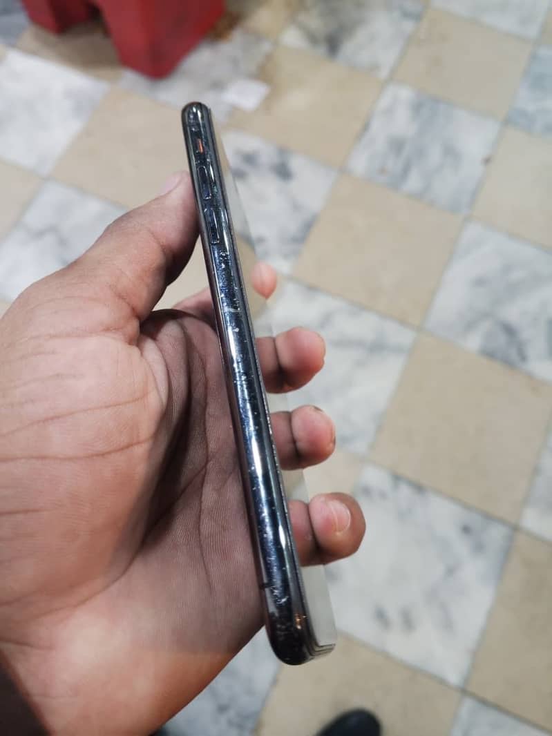 Apple iPhone X 1