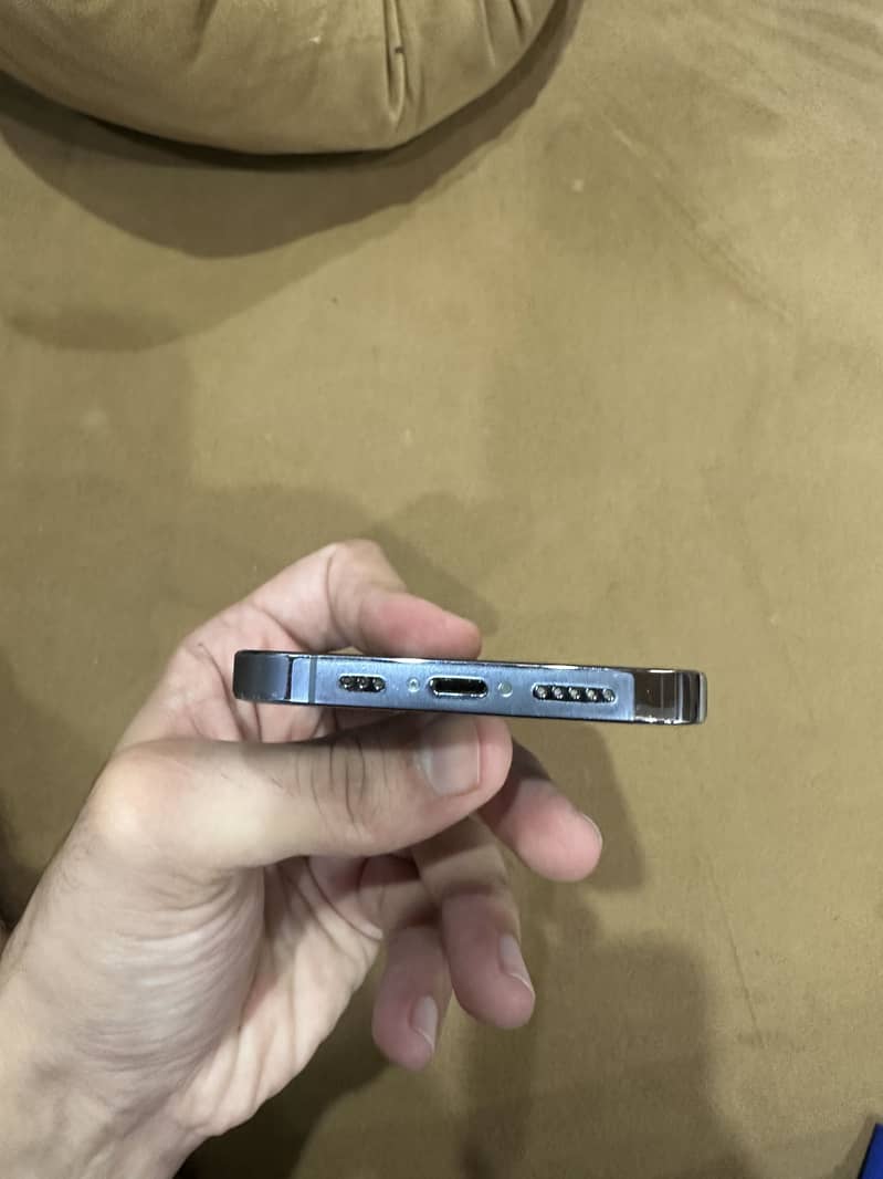 Apple iPhone 13 Pro 3