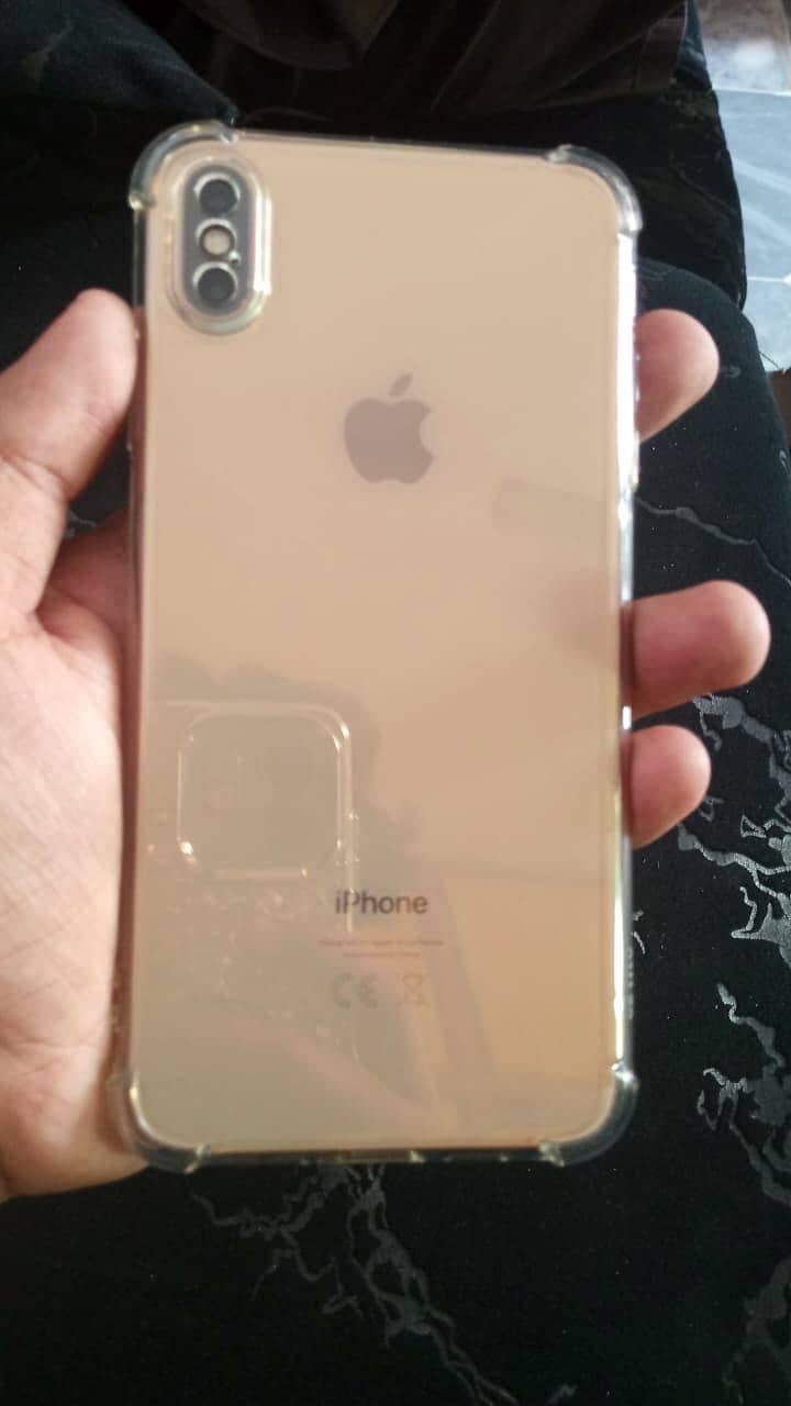 Apple iPhone XS Max 0