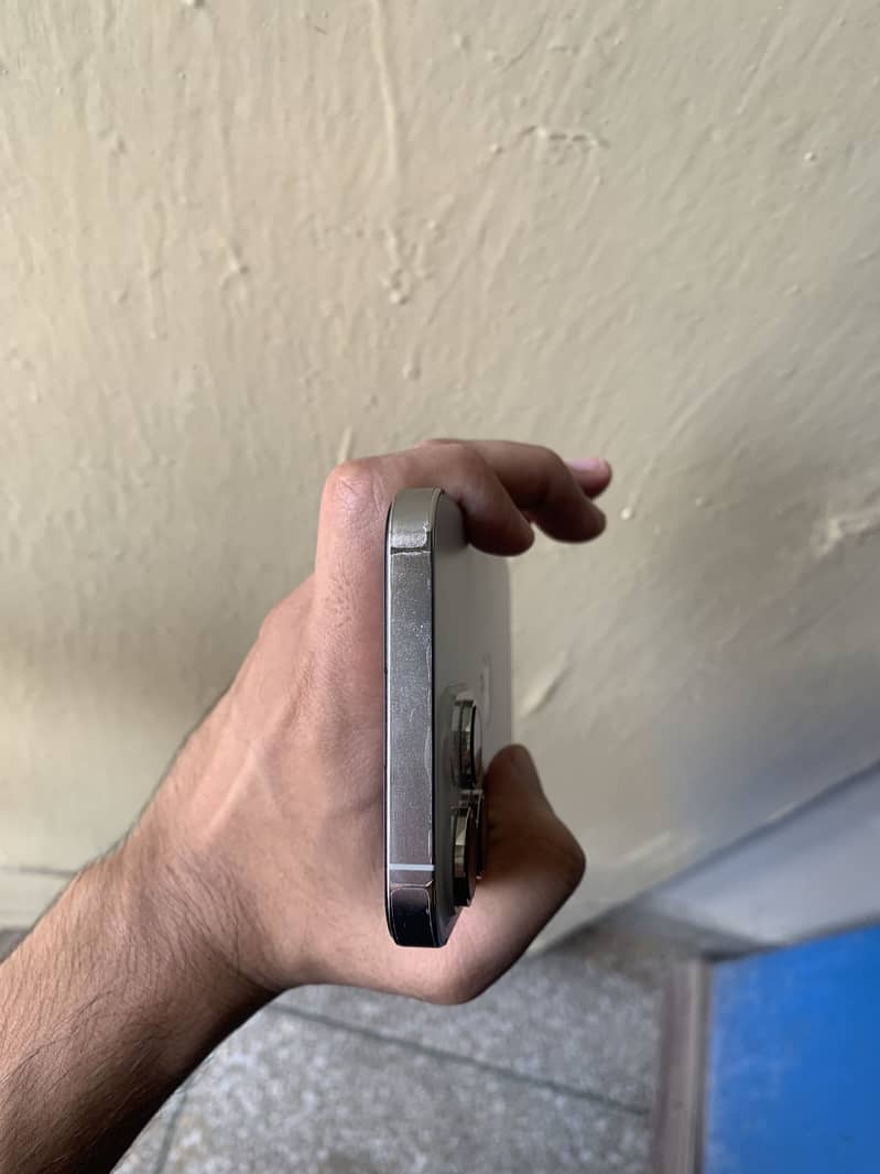 Apple iPhone 14 Pro Max jv 2