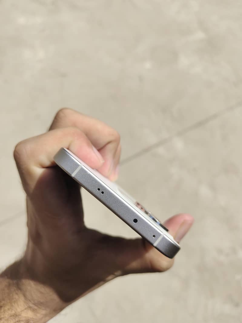 OPPO Reno13 2