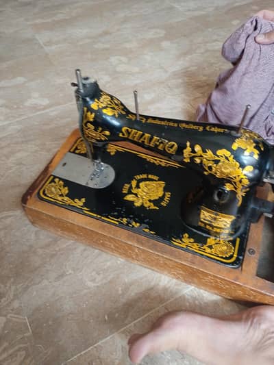 sewing machine