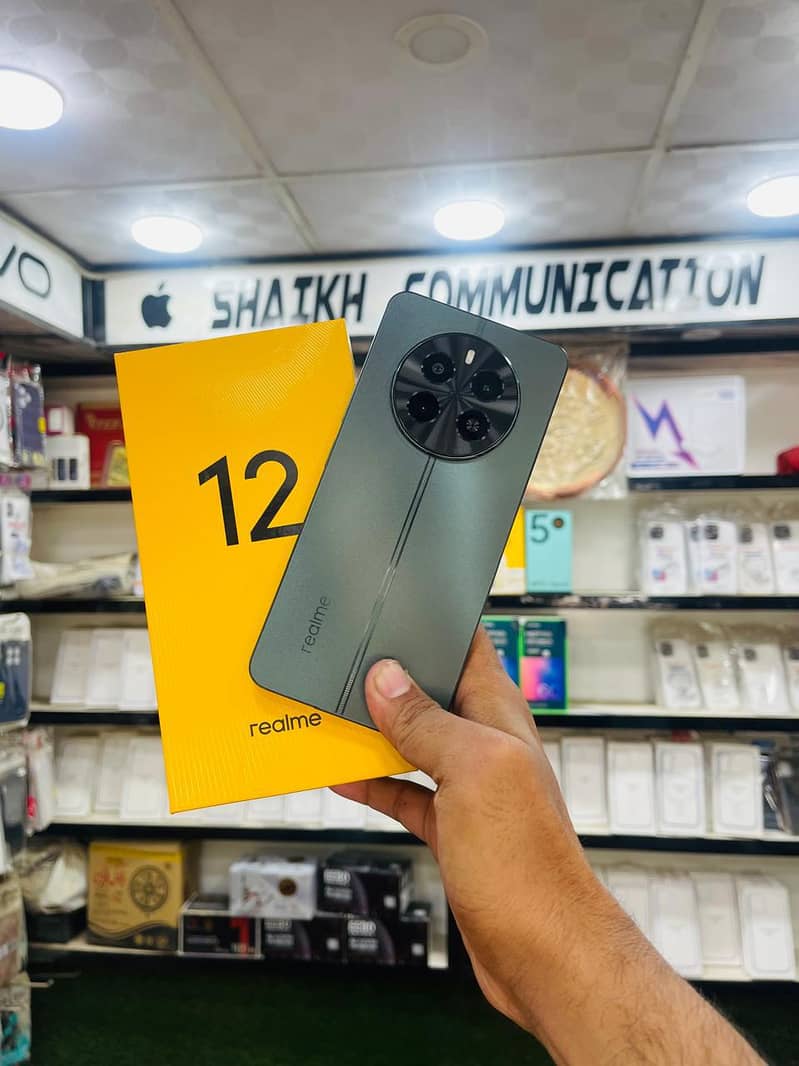 Realme 12 0