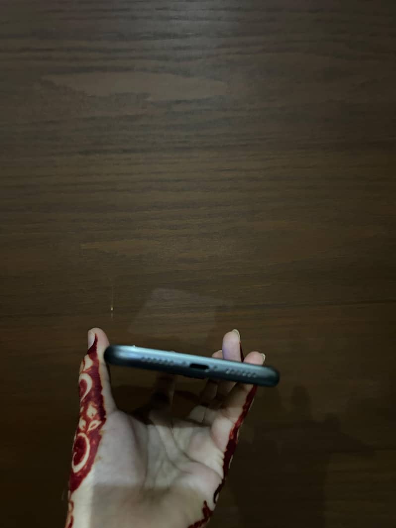Apple iPhone 11 2