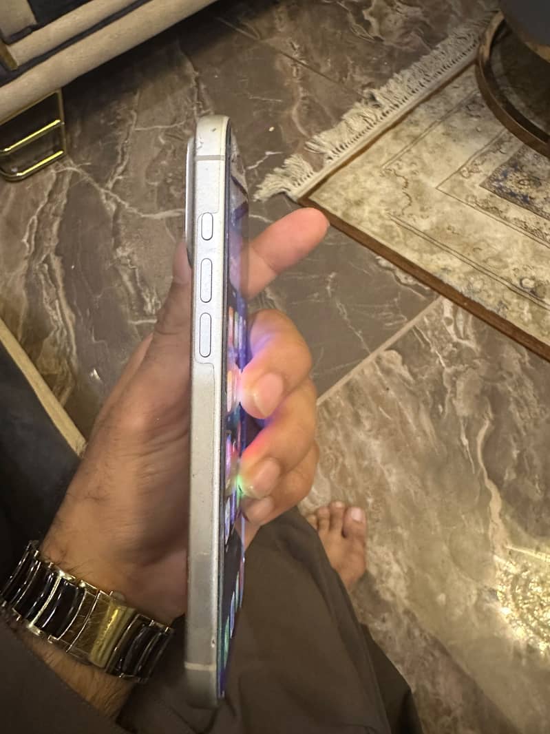 Apple iPhone 17 Pro Max 1