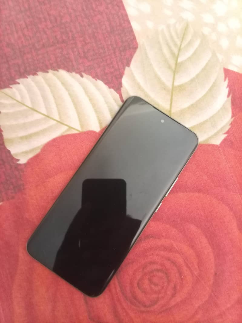 techno spark 40 pro plus 2