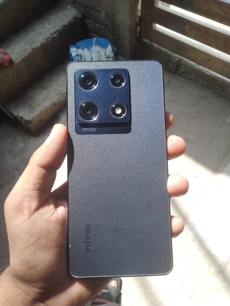 Infinix Note 30 Pro 0