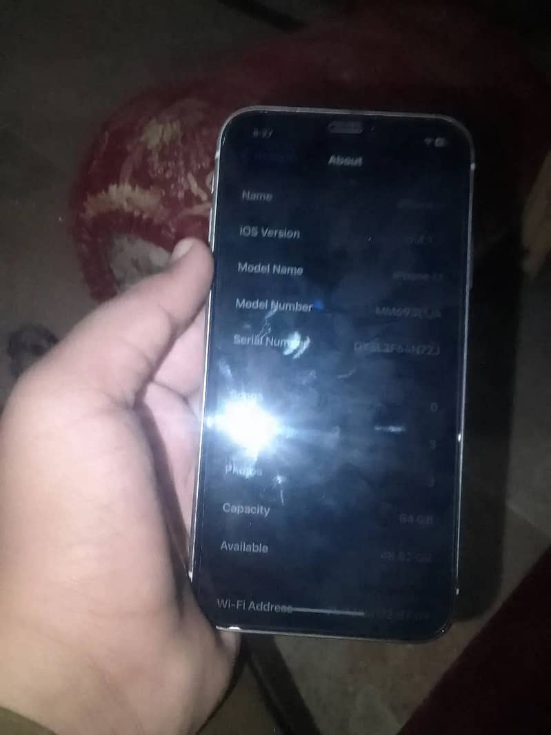 Apple iPhone 11 0