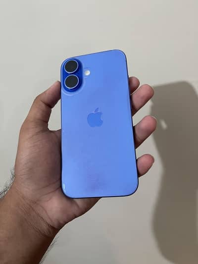 Apple iPhone 16