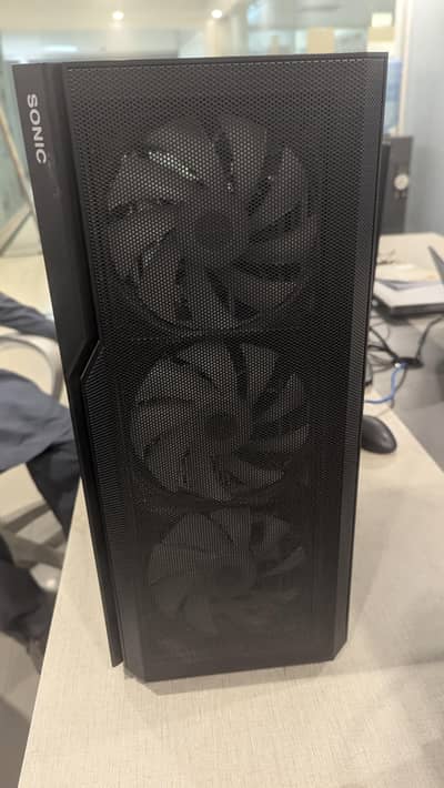 Gaming PC — Intel Core i5 12th Gen (12400F) / B760M DDR5 / 32GB DDR5