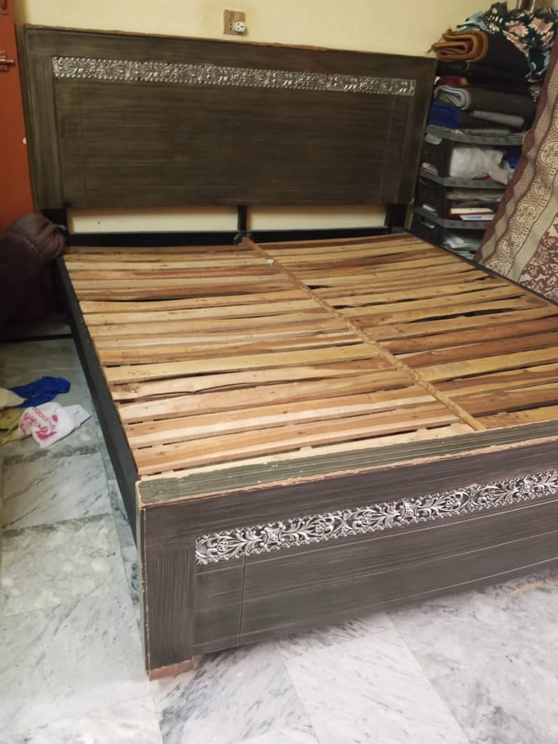 Double Bed 0