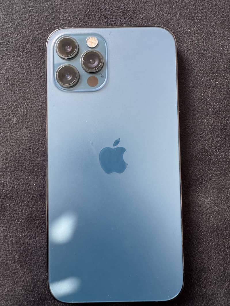 Apple iPhone 12 Pro 3
