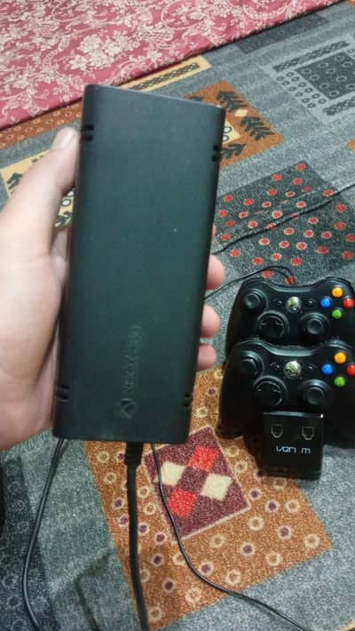 Xbox 360 ultra two controllers, wireless with controller charger, 13