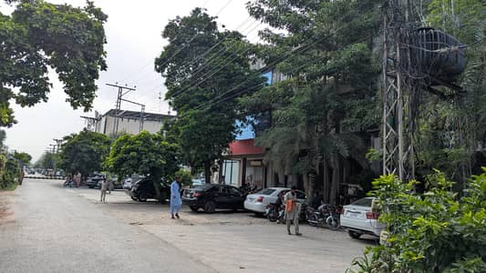 8 Marla 5 Floors Plaza Rental Income: Rs. 8 Lac Monthly Ideakl For Investors DHA LAHORE PHASE 3, BLOCK Z