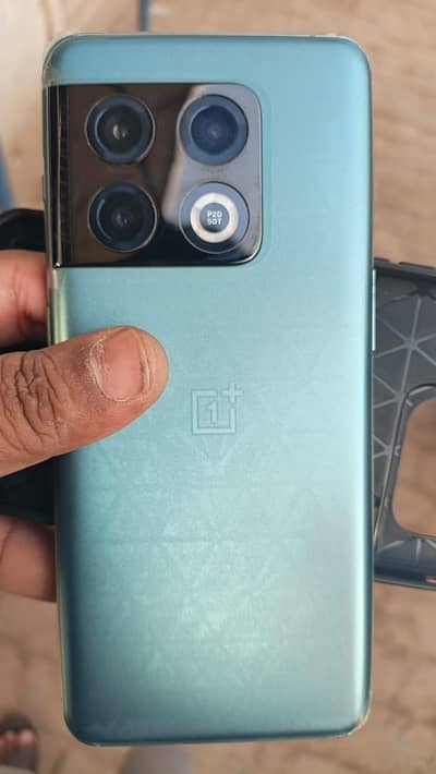 One Plus 10 Pro