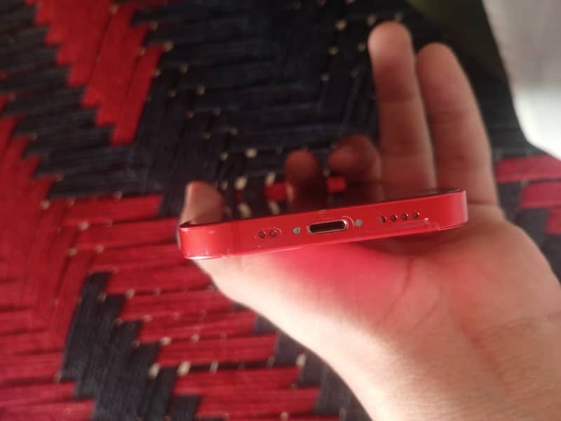 Apple iPhone 12 mini 0