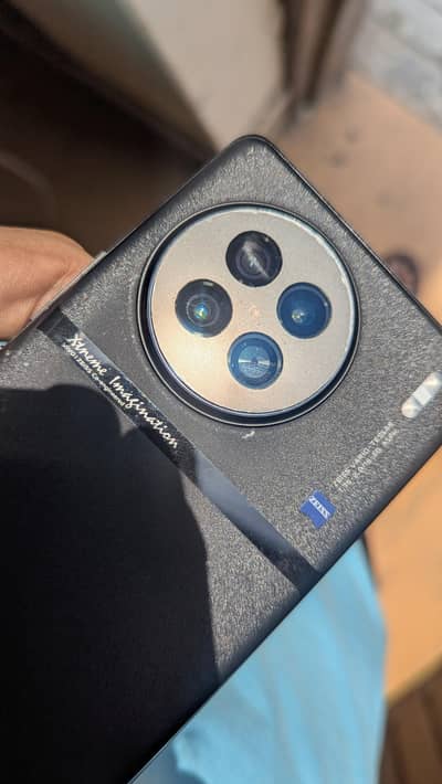 Vivo X90s