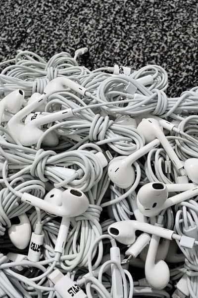 apple orignal iphone handfree lightning jack box pulled available