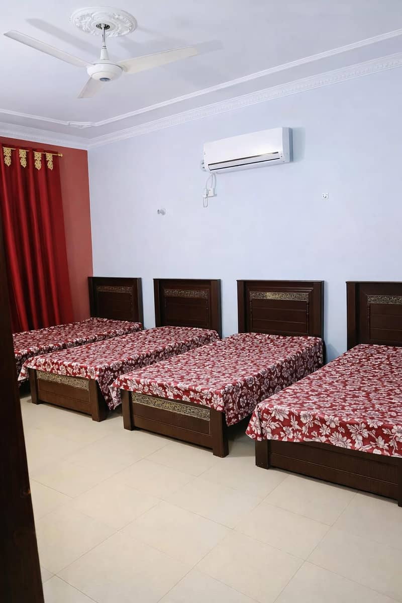 Executive Boys Hostel 5