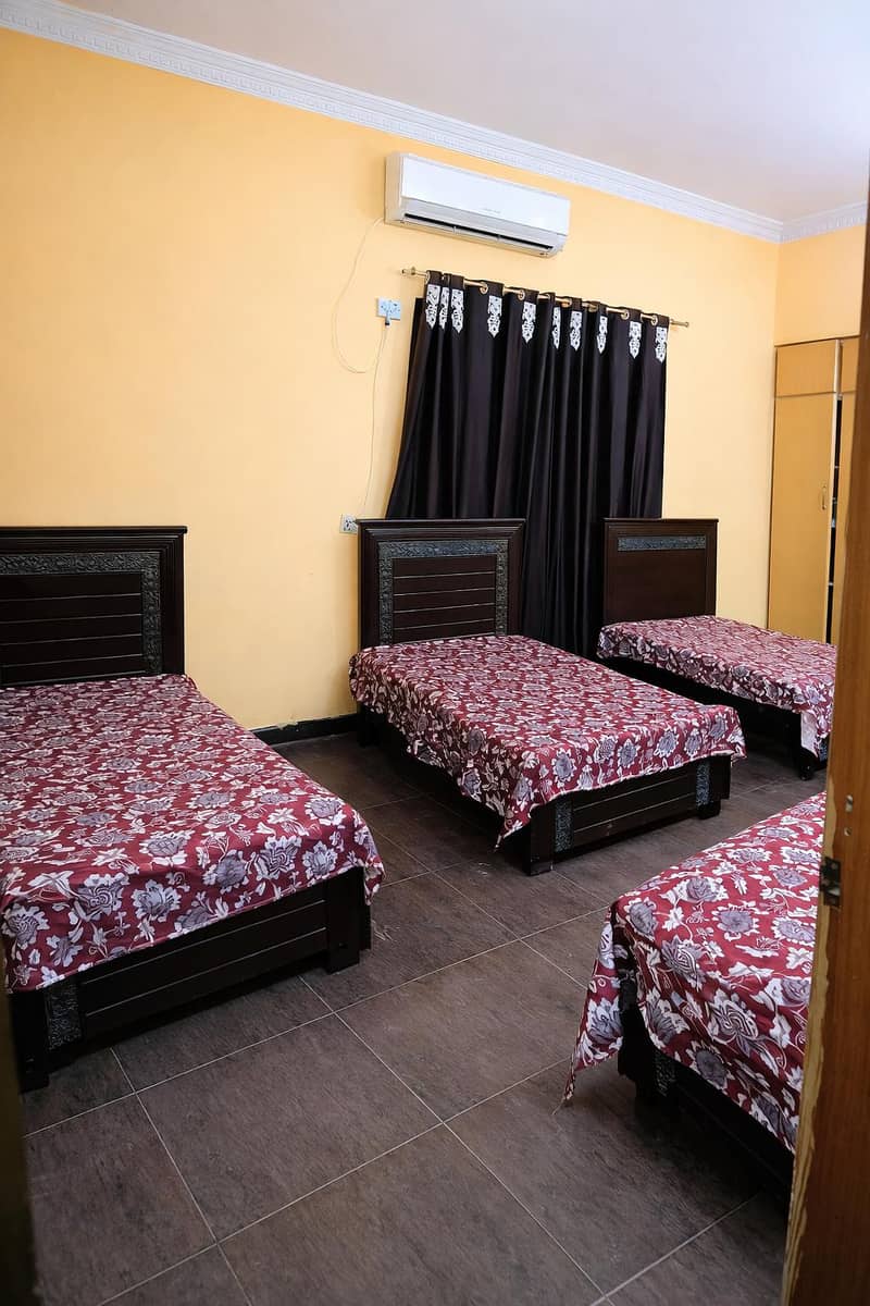 Executive Boys Hostel 7