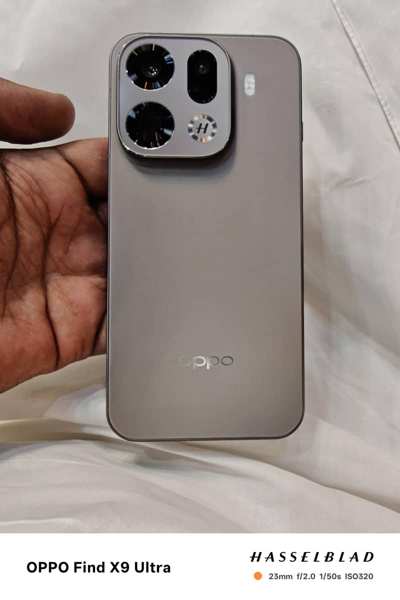 OPPO Find X9 Pro 0