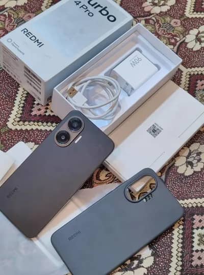 Turbo 4 pro  full box 2 months sim time