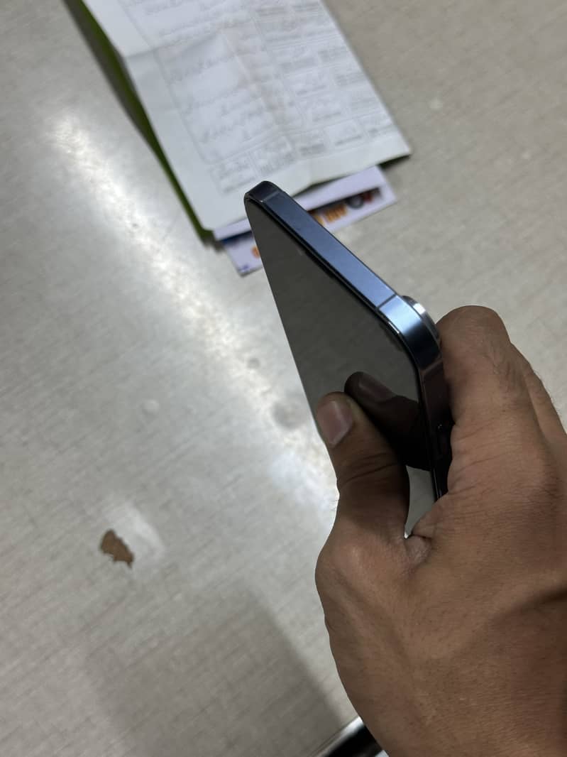 Apple iPhone 13 Pro Max 5