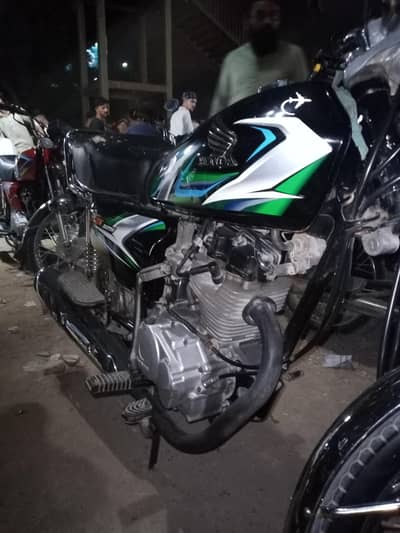 Honda 125 Karachi no