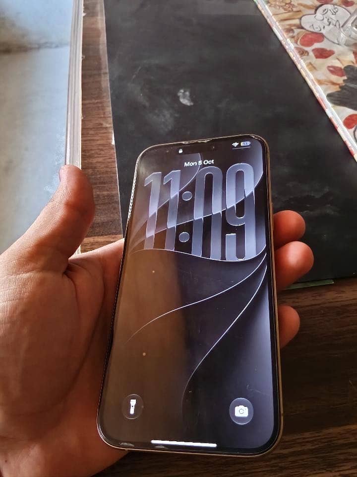 Apple iPhone 16 Pro Max ( jv ) 3