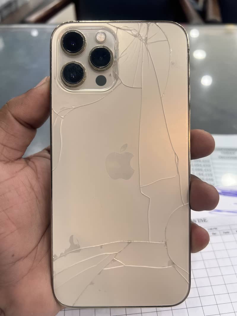 Apple iPhone 12 Pro Max 2