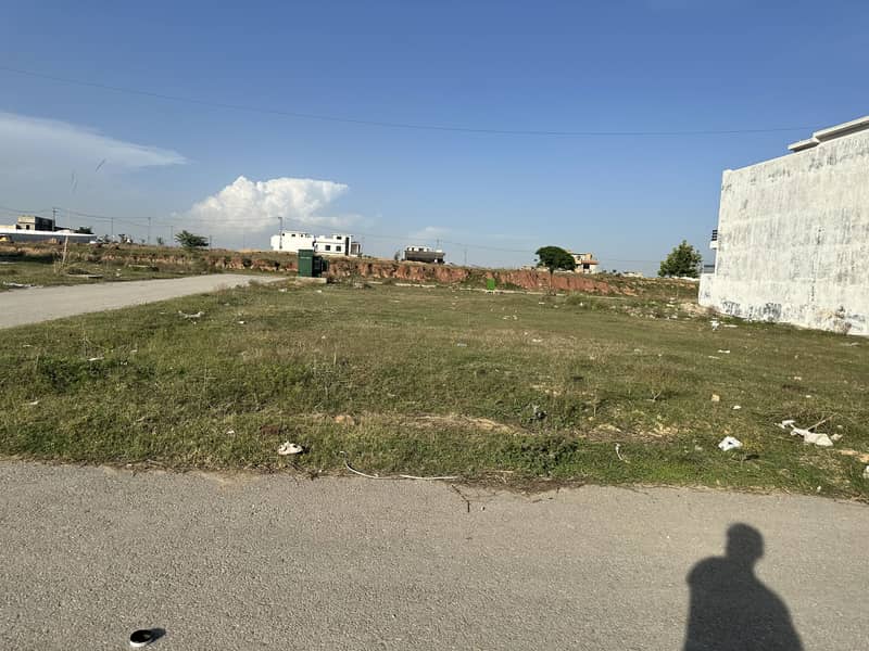 10 Marla Plot For Sale 5