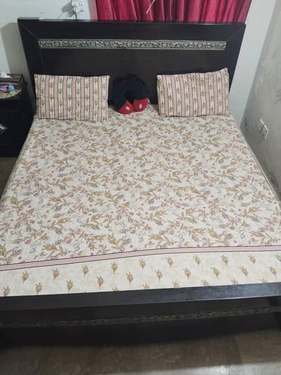 king size double bed wooden