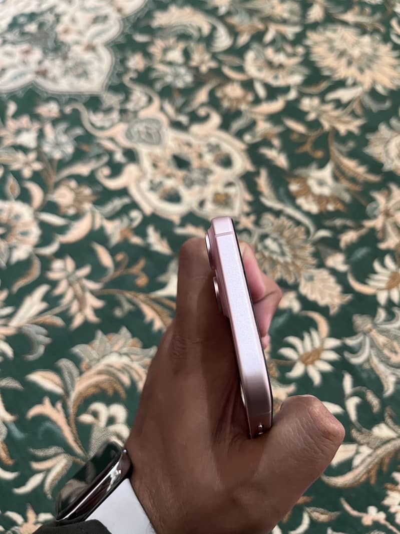 IPhone 15 9